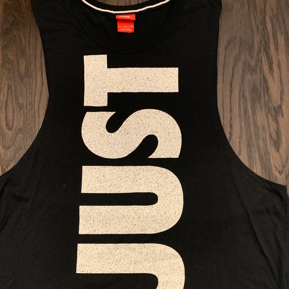 Nike cut out tank top